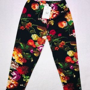 My Amelia James One Size 4-12 Buttery Soft Capri